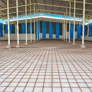 Interior tiled flooring and columns