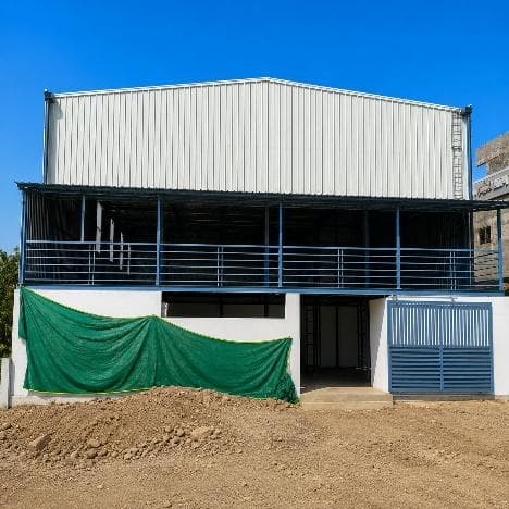 Front elevation with green cover